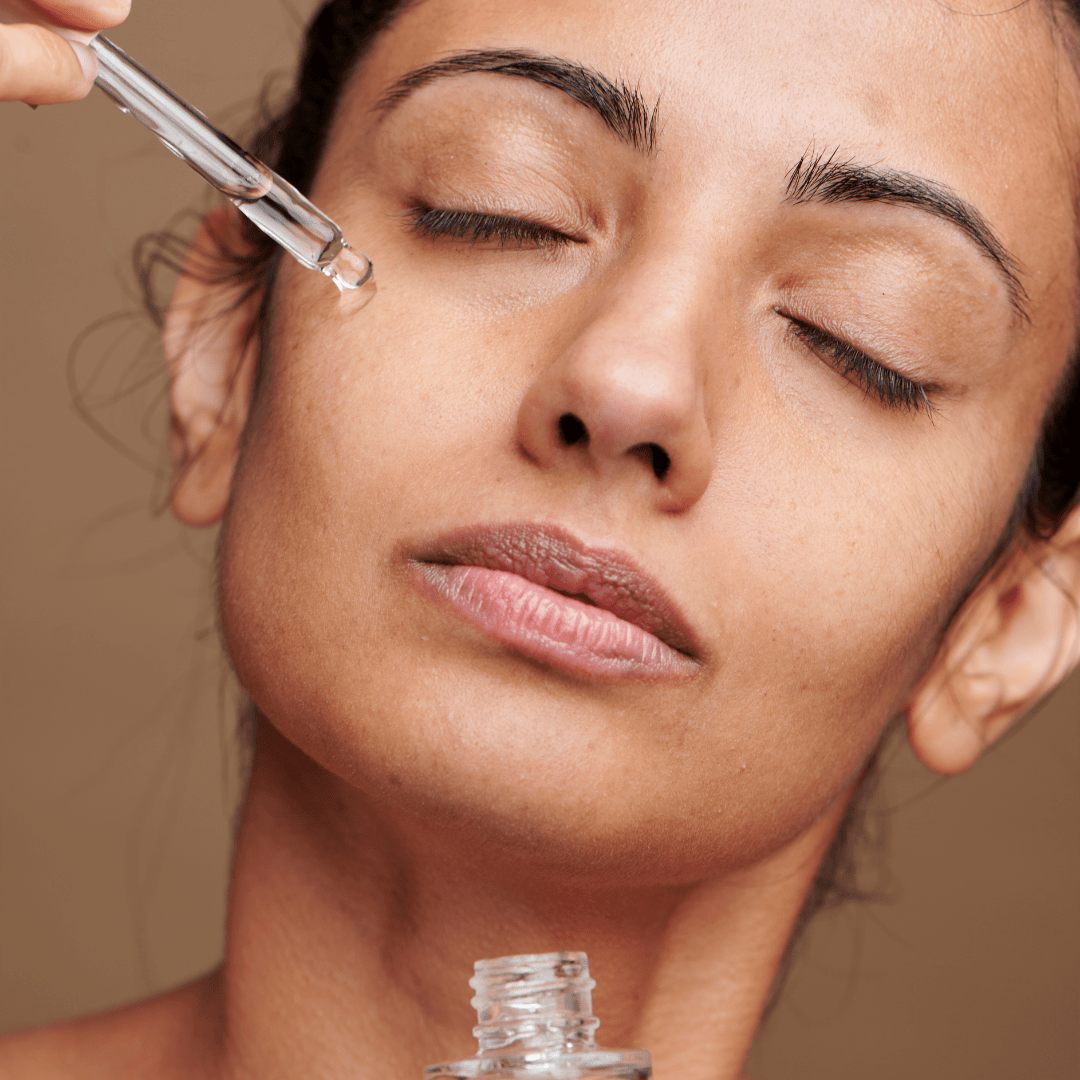 "Illuminating Your Skin: Unlocking the Power of Phyto Retinol and Hyaluronic Acid Serum for a Radiant Glow"